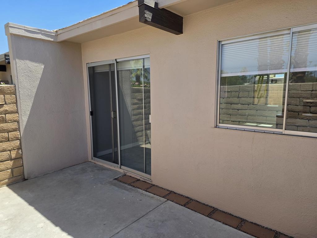 735 E Louise Drive Property Photo 19