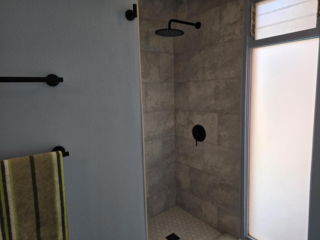 735 E Louise Drive Property Photo 21