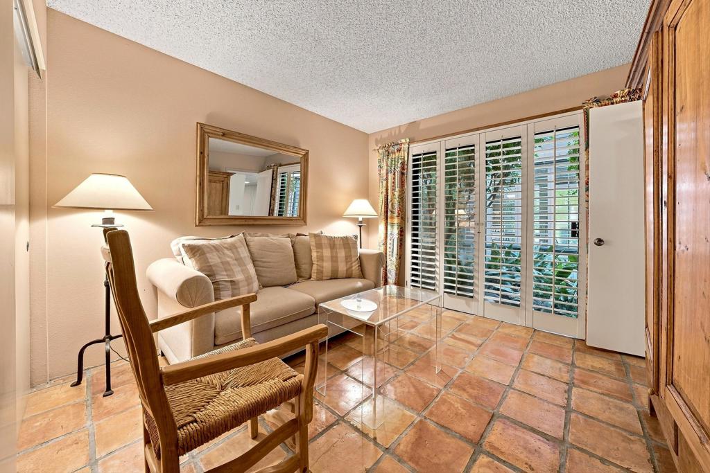 16 Toledo Drive Property Photo 11