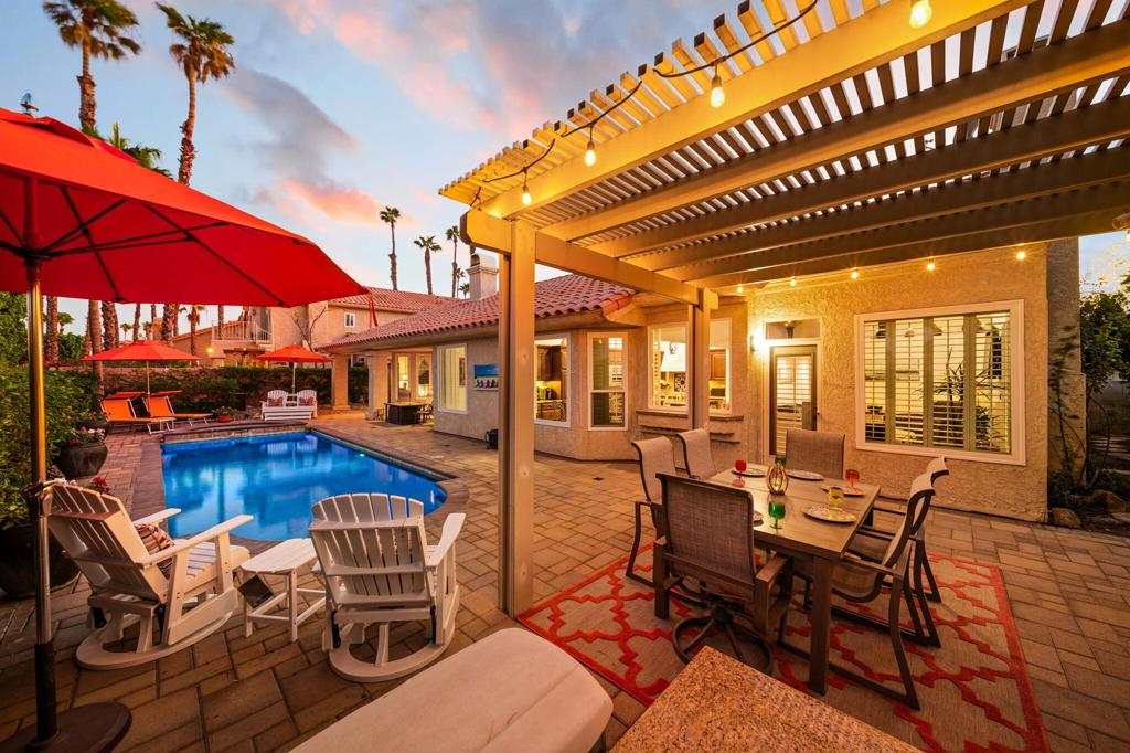 370 Cypress Point Drive Property Photo 2