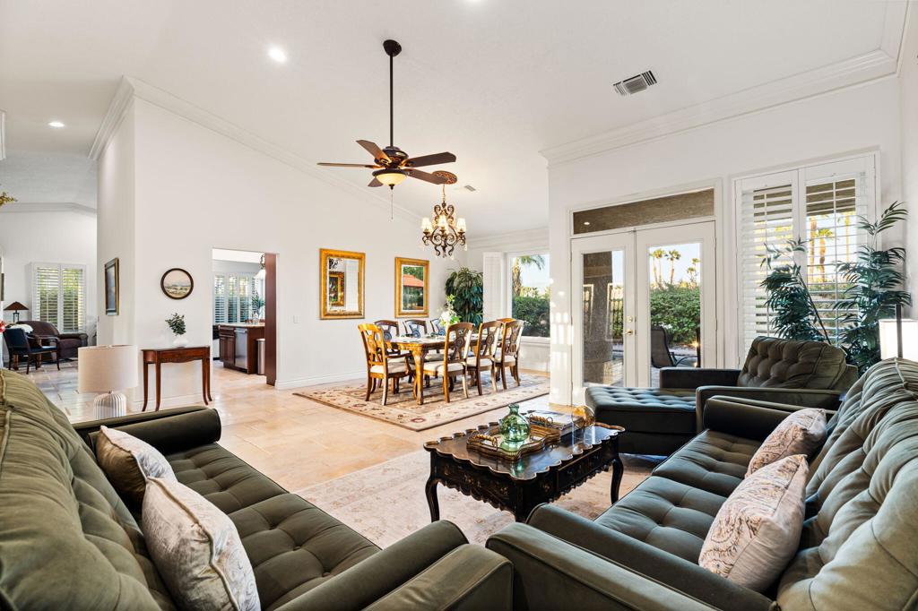 370 Cypress Point Drive Property Photo 12