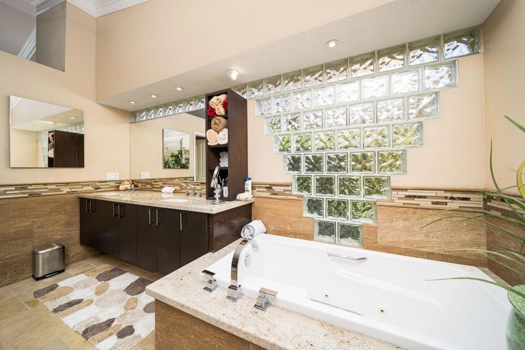 370 Cypress Point Drive Property Photo 22