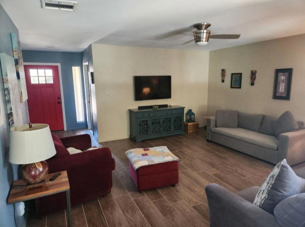 43101 Balsam Lane Property Photo 6