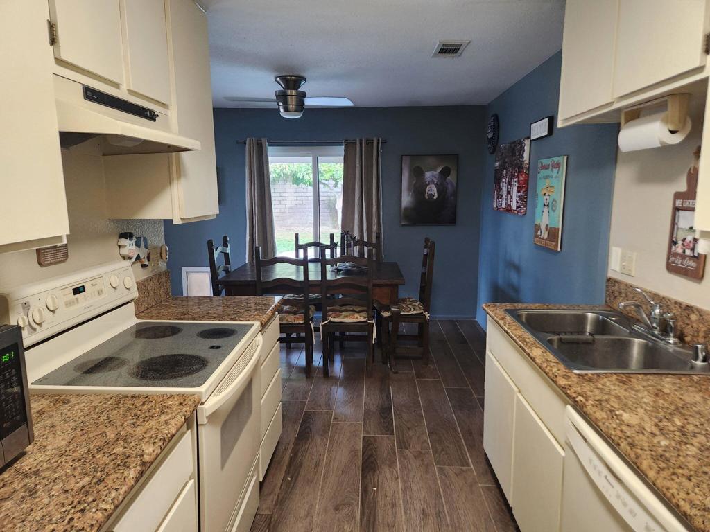 43101 Balsam Lane Property Photo 10