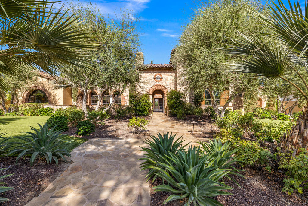 53031 Via Savona Property Photo 4