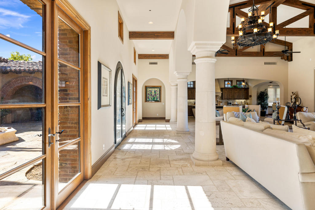 53031 Via Savona Property Photo 10