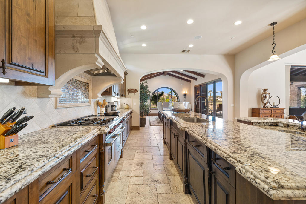 53031 Via Savona Property Photo 12