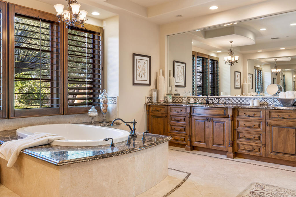 53031 Via Savona Property Photo 25