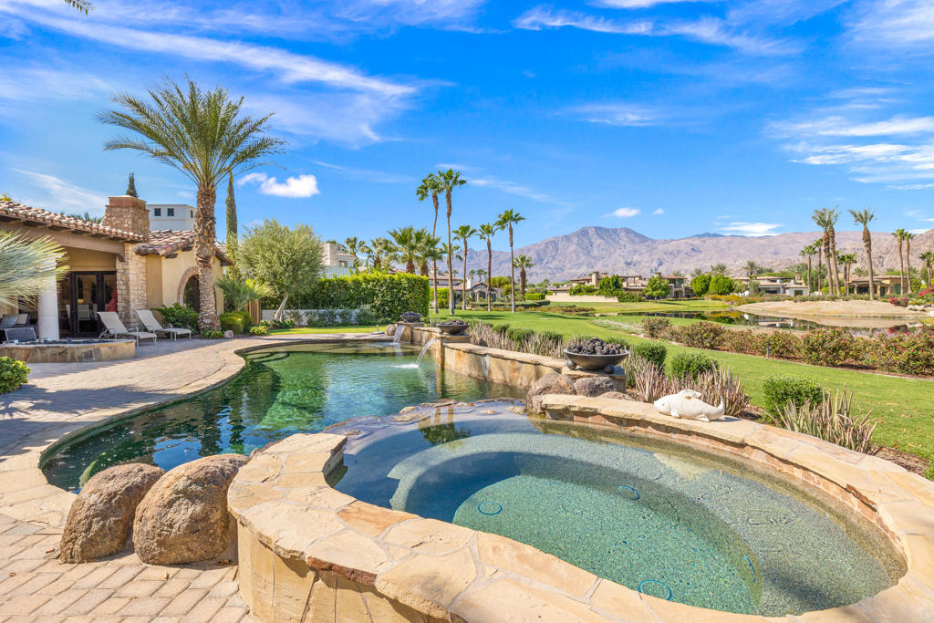 53031 Via Savona Property Photo 41