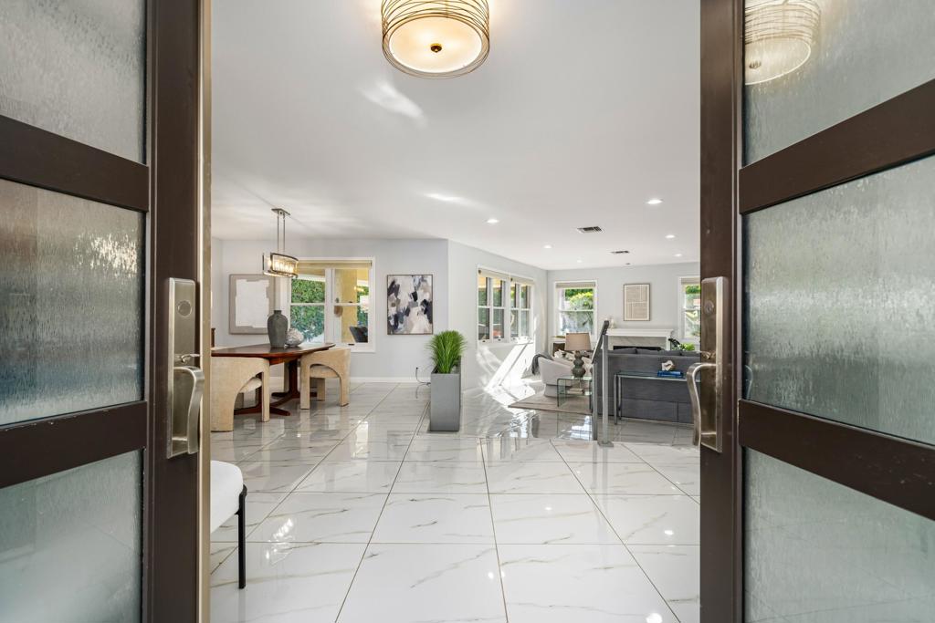 45385 Taos Property Photo 13
