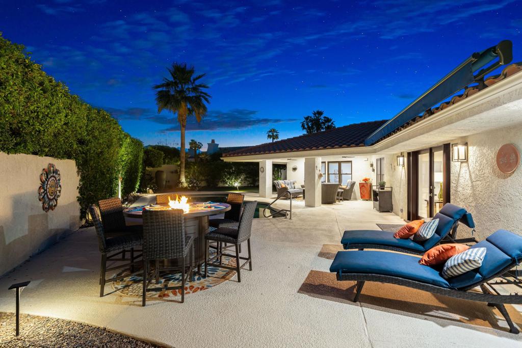 45385 Taos Property Photo 43