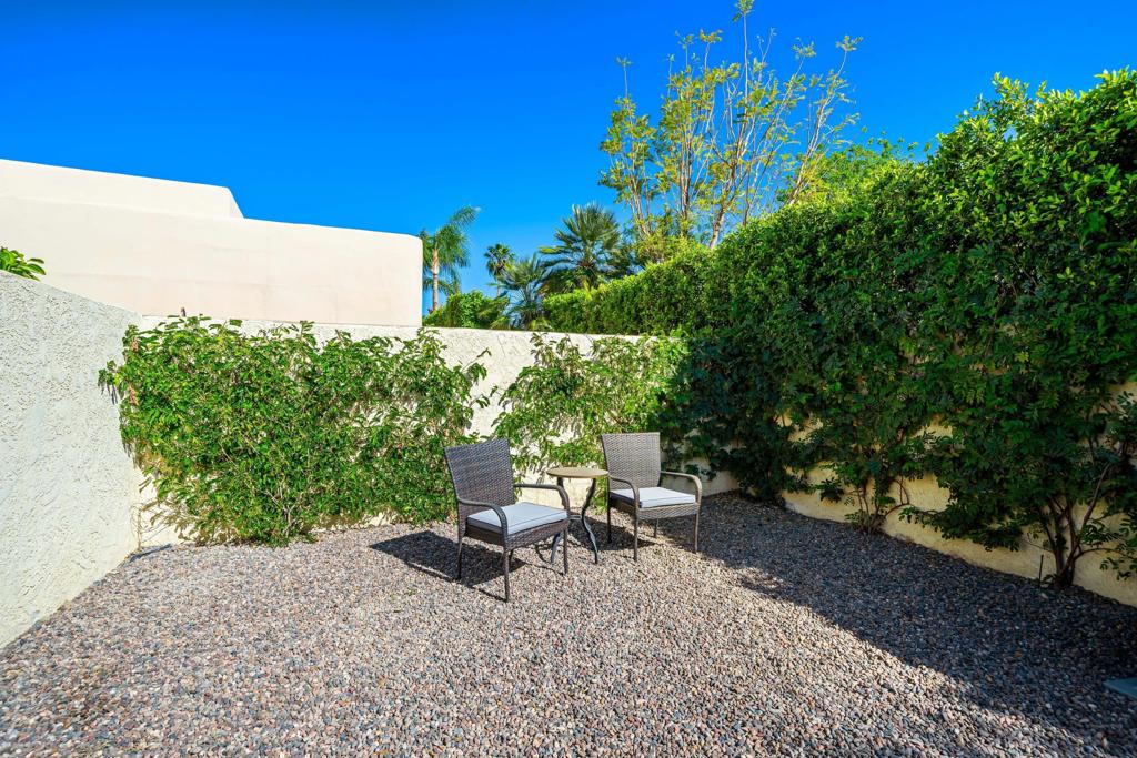 45385 Taos Property Photo 49
