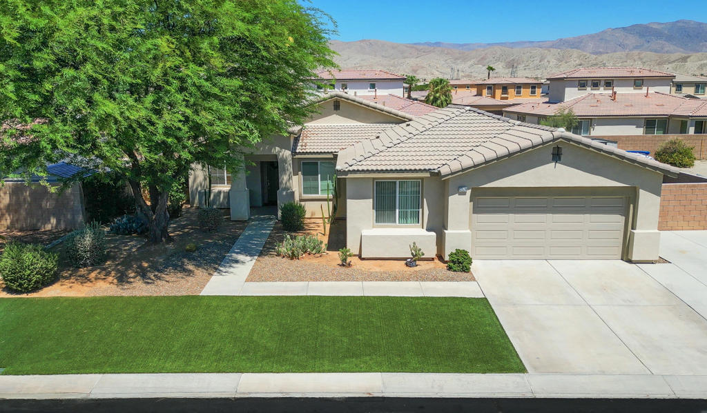 82578 Carrara Court Property Photo 4