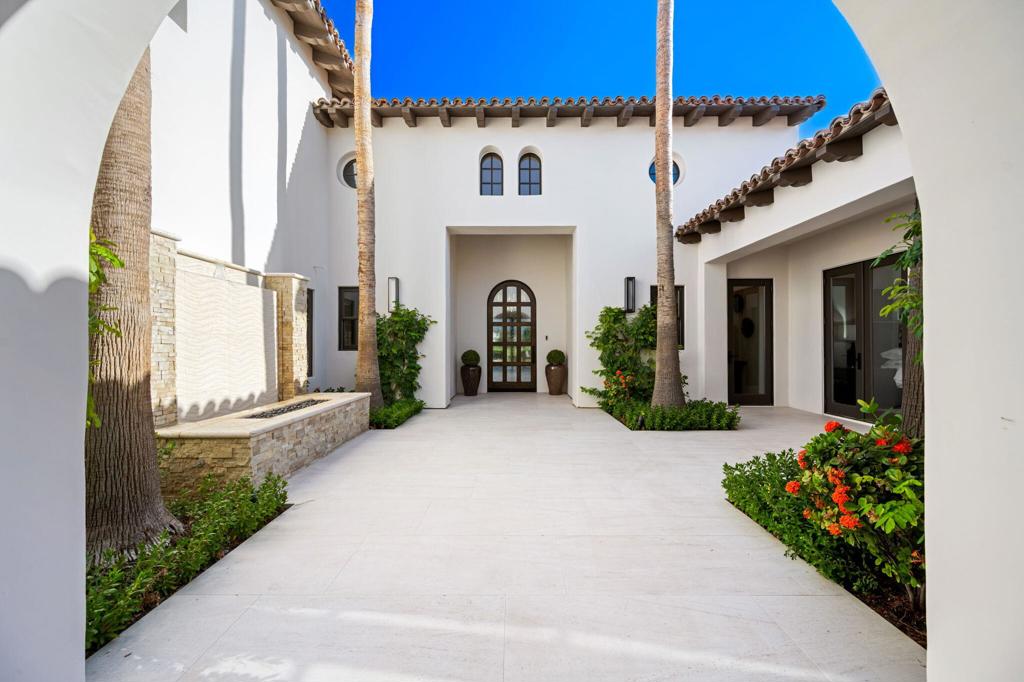 80775 Via Portofino Property Photo 8