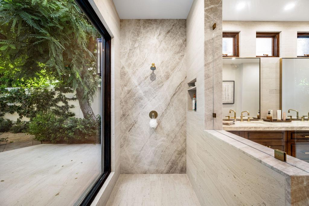 80775 Via Portofino Property Photo 32