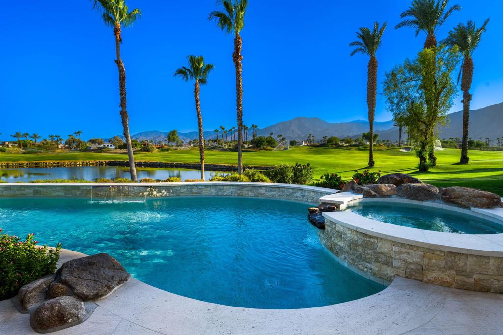 80775 Via Portofino Property Photo 57