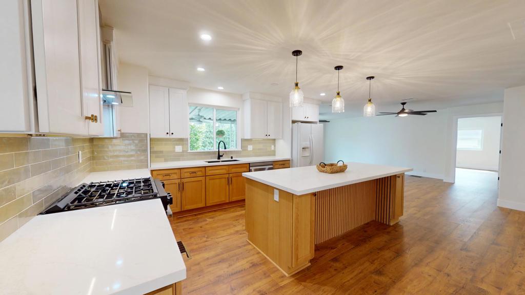38525 Desert Greens Drive E Property Photo 13