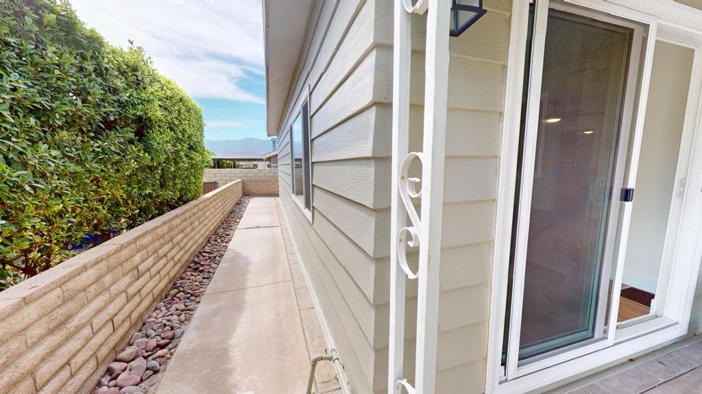 38525 Desert Greens Drive E Property Photo 30