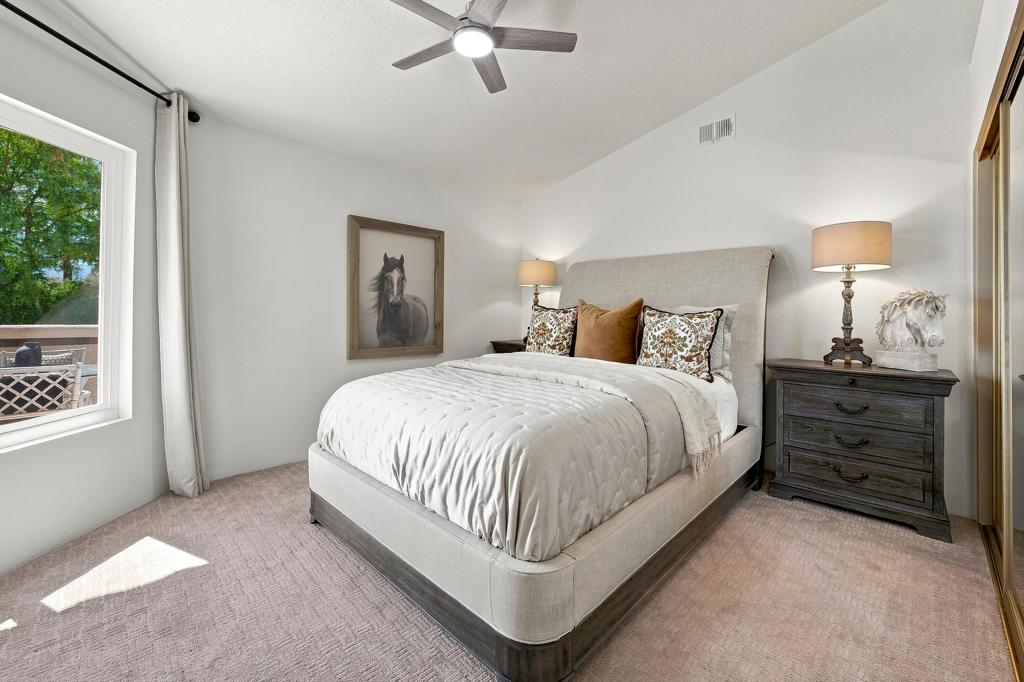 752 Vista Lago Drive N Property Photo 13