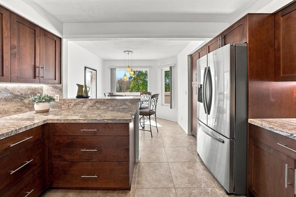 752 Vista Lago Drive N Property Photo 33