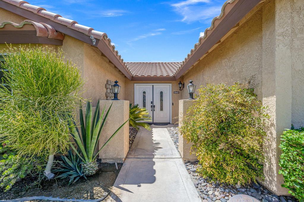 39795 Regency Way Property Photo 5