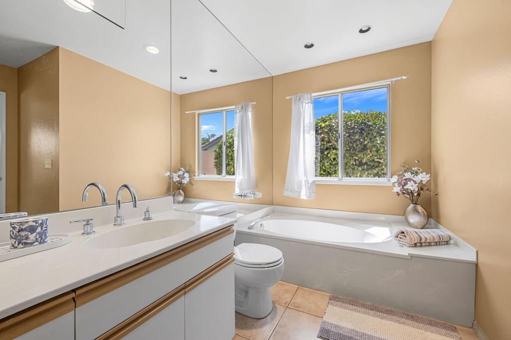 39795 Regency Way Property Photo 33