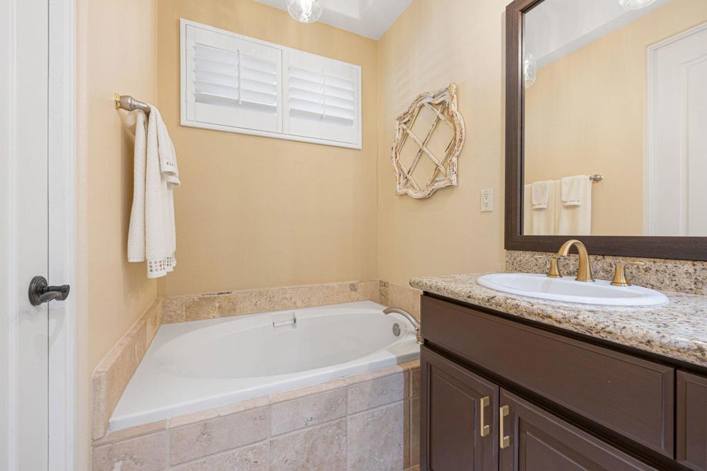 1611 Via San Martino Property Photo 34