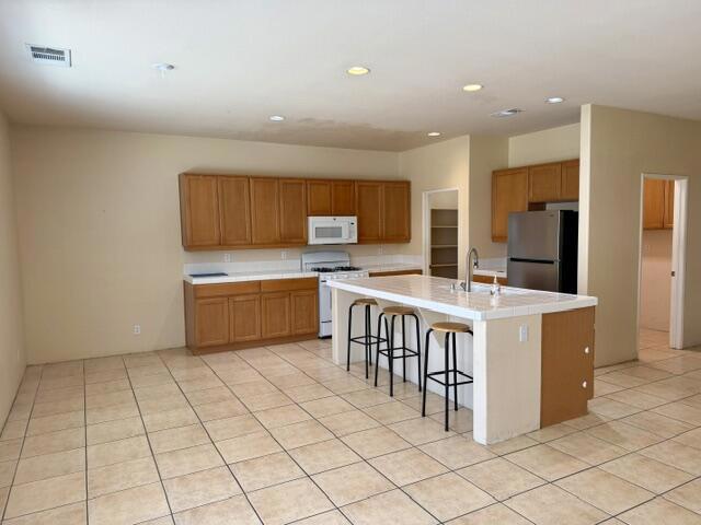 47497 Lagoon Court Property Photo 8
