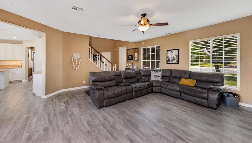 42756 Dell Lago Court Property Photo 4