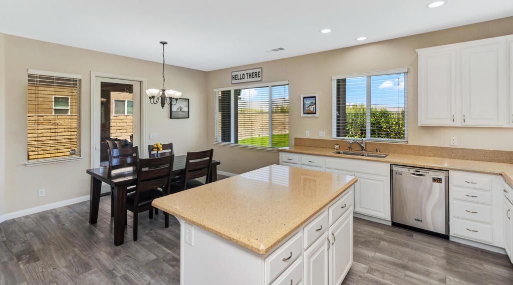42756 Dell Lago Court Property Photo 8