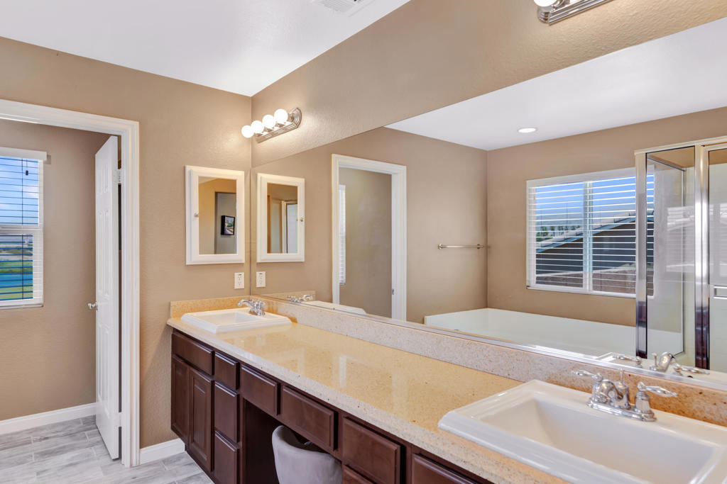 42756 Dell Lago Court Property Photo 17