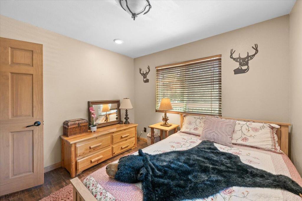 300 Hilltop Lane Property Photo 21