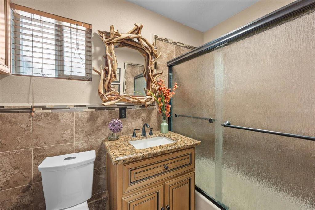 300 Hilltop Lane Property Photo 23