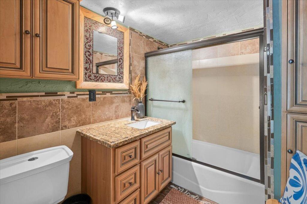 300 Hilltop Lane Property Photo 32