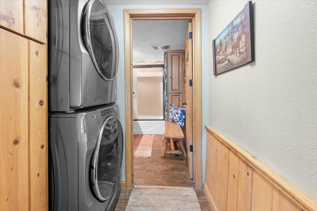300 Hilltop Lane Property Photo 33