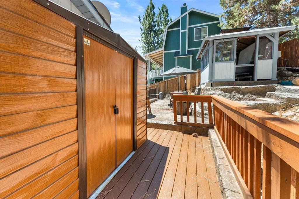 300 Hilltop Lane Property Photo 36
