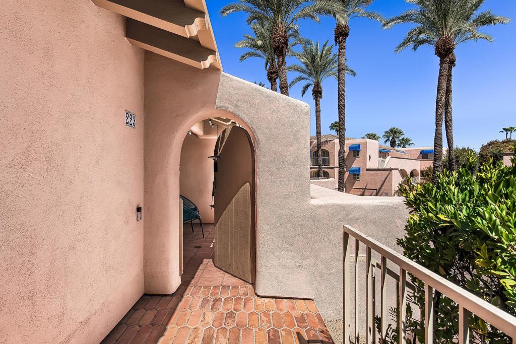 500 E Amado Road 223 Property Photo 26