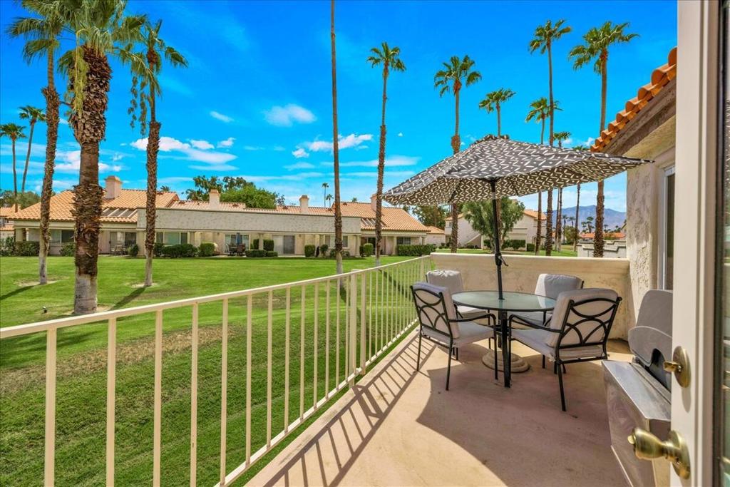 265 Desert Falls Drive E Property Photo 6