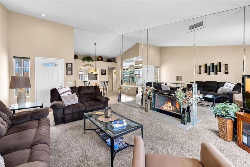 265 Desert Falls Drive E Property Photo 10