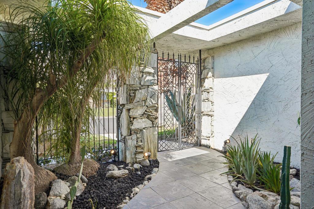 2320 Paseo Del Rey Property Photo 14