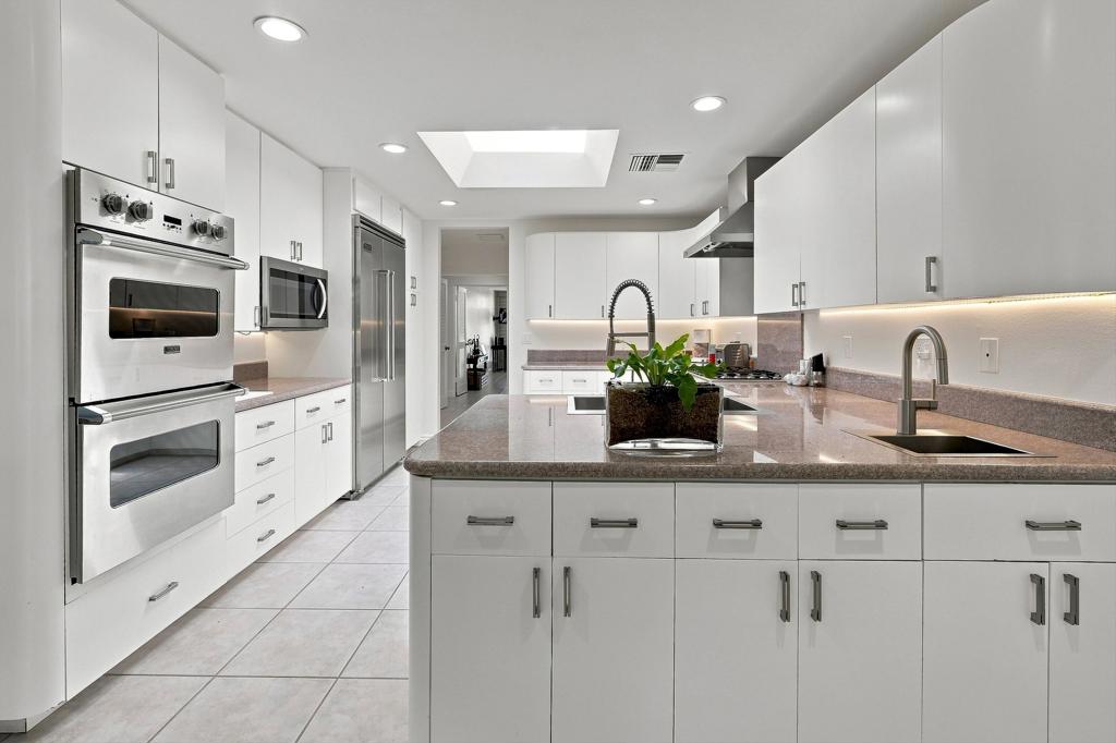 19 Cornell Drive Property Photo 13