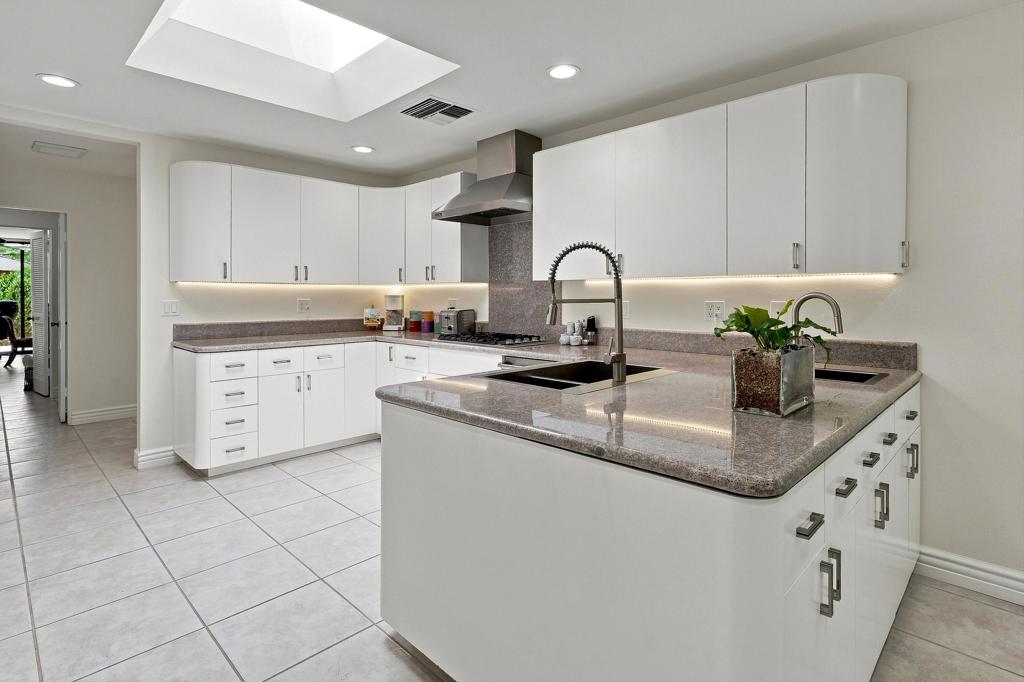 19 Cornell Drive Property Photo 14