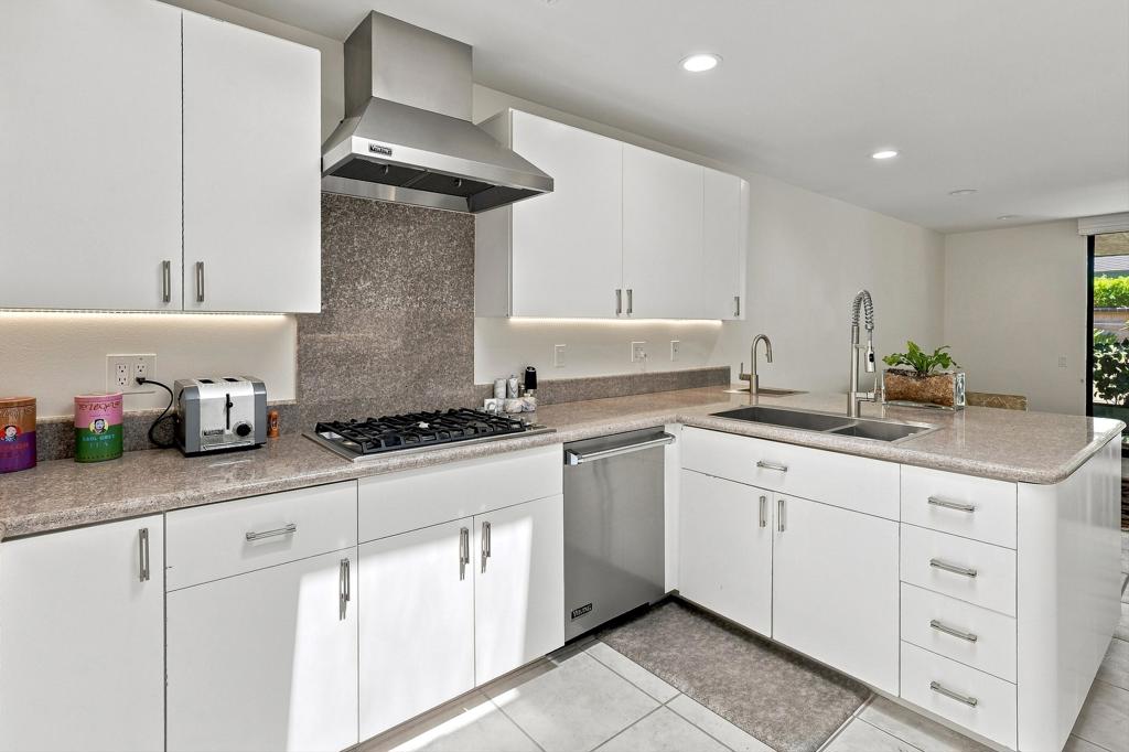 19 Cornell Drive Property Photo 15
