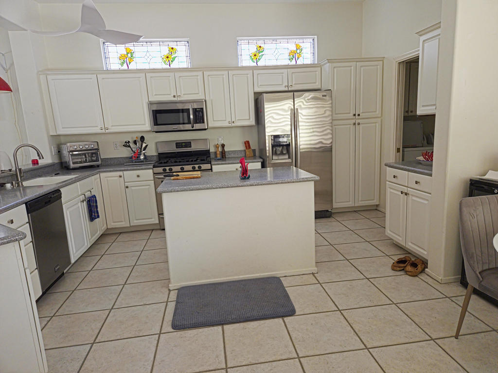 78368 Sterling Lane Property Photo 5