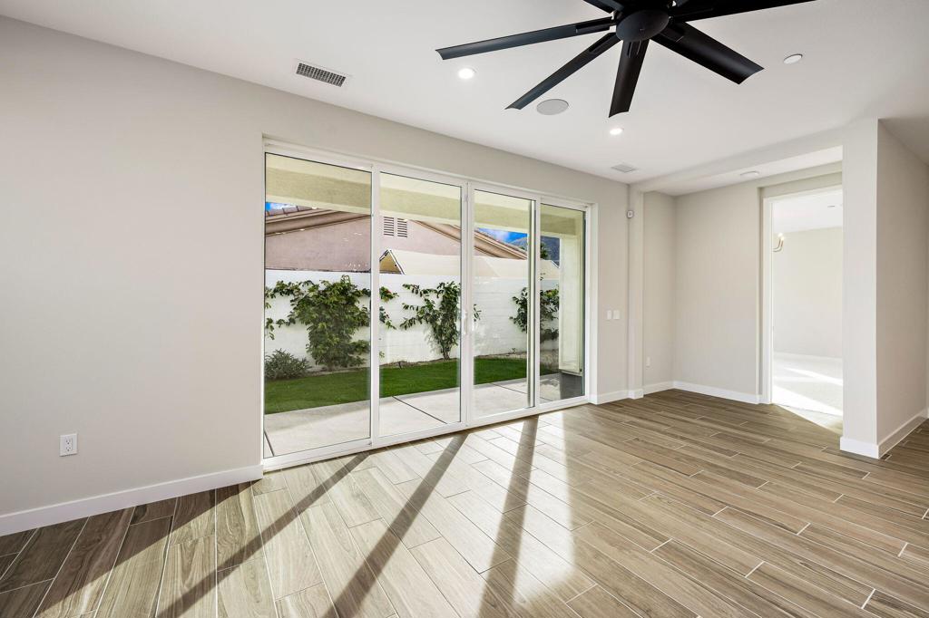 51630 Avenida Villa Property Photo 10