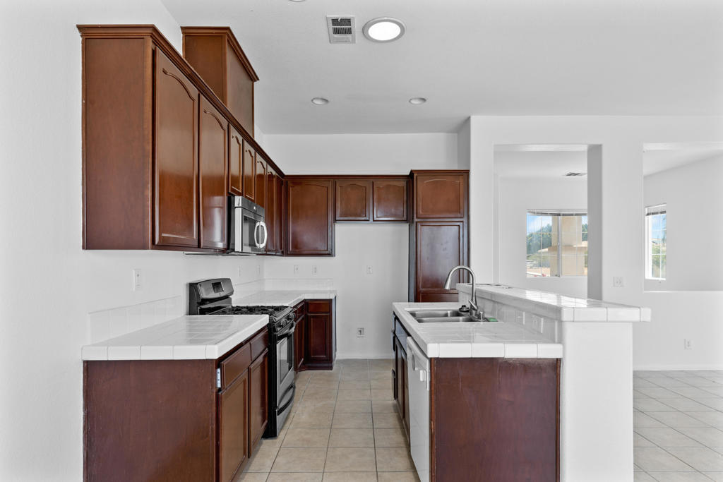 13897 Mountain Top Drive Property Photo 12