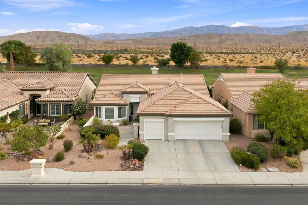78286 Hollister Drive Property Photo 1