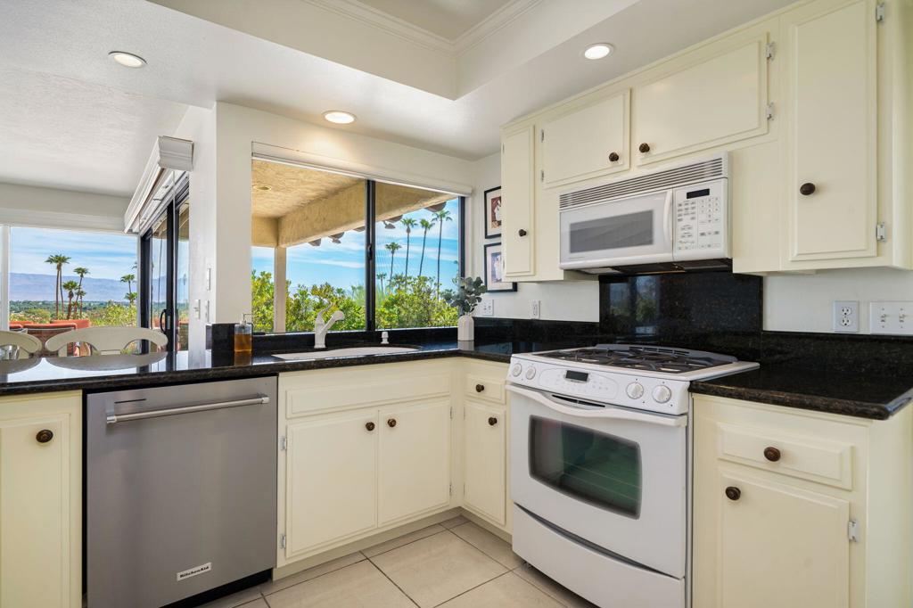 40200 Camino Del Sol Property Photo 30