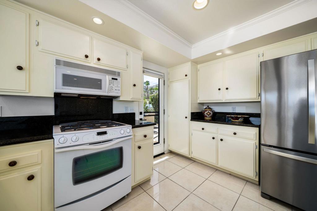 40200 Camino Del Sol Property Photo 33