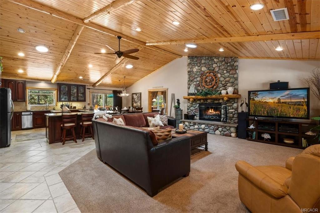 613 Cedar Glen Drive Property Photo 10